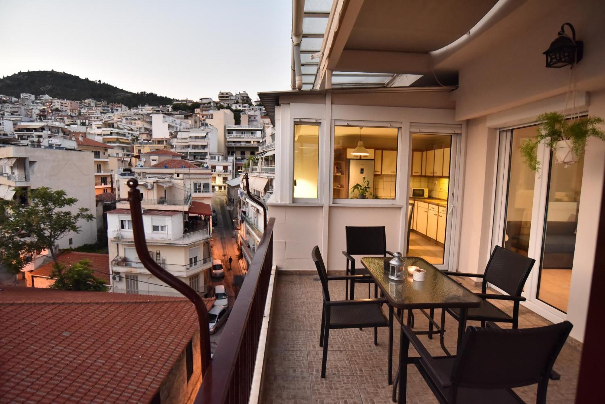 Skyview Loft Apartment *